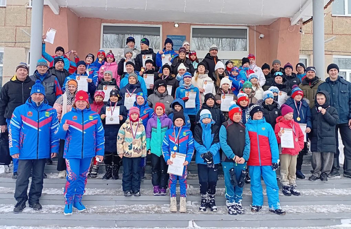 Памяти тренера: в Колмогорове прошли лыжные гонки